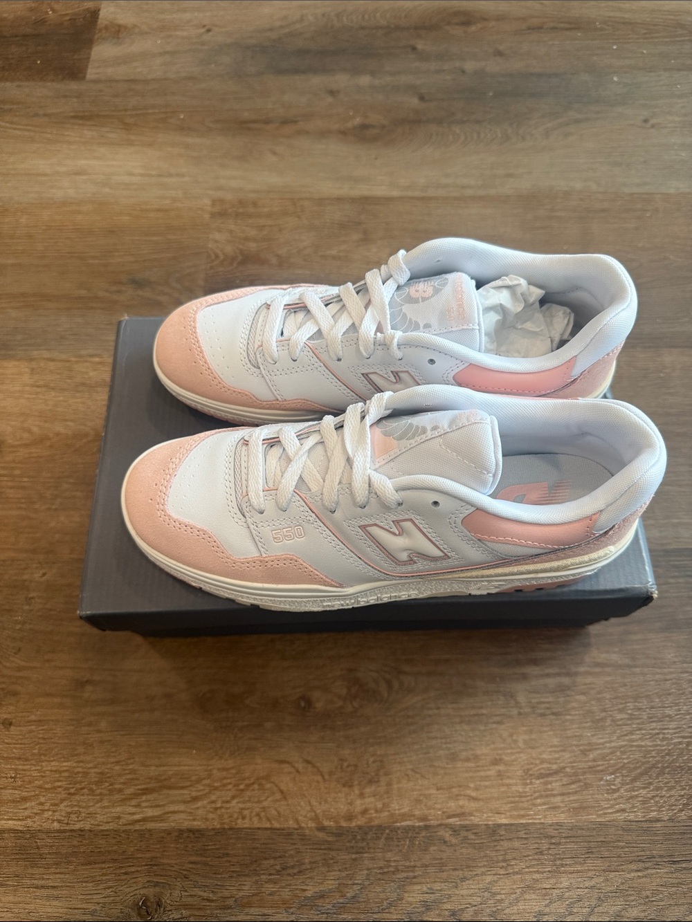 New Balance 550 Women's Sneakers in White and Light Pink